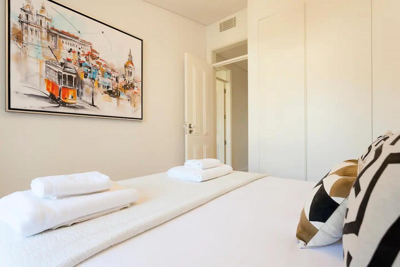 Flh Mouraria Art Apartment With Pool Lisboa Eksteriør bilde